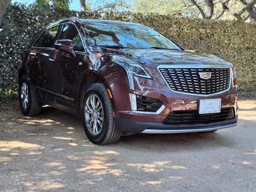 2022 Cadillac XT5 Premium Luxury