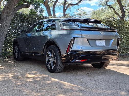 2024 Cadillac LYRIQ Luxury