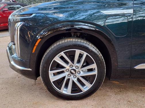 2026 Cadillac VISTIQ Luxury