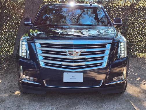 2020 Cadillac Escalade Platinum