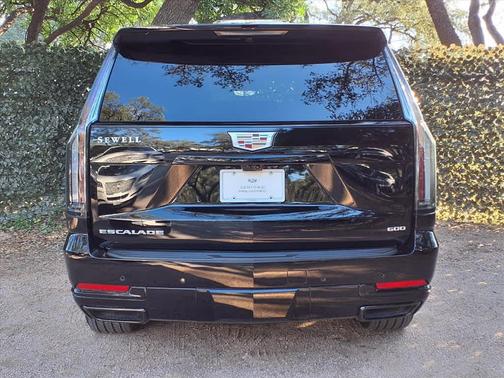 2025 Cadillac Escalade Sport Platinum