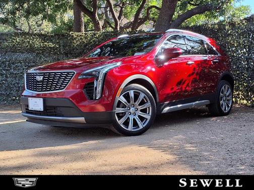 2023 Cadillac XT4 Premium Luxury