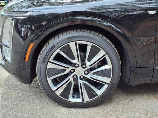 2025 Cadillac LYRIQ Luxury w/1SE