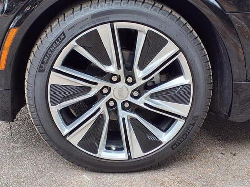 2025 Cadillac LYRIQ Luxury w/1SE