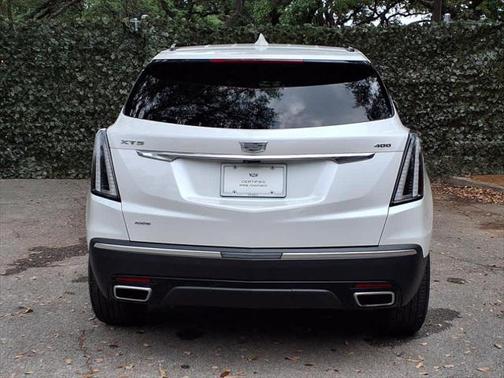 2022 Cadillac XT5 Sport