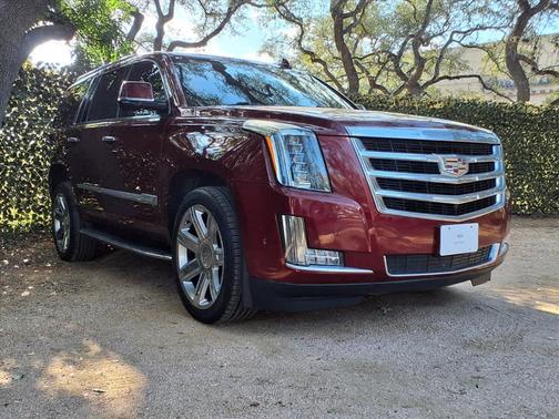 2020 Cadillac Escalade Luxury