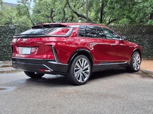 2024 Cadillac LYRIQ Luxury