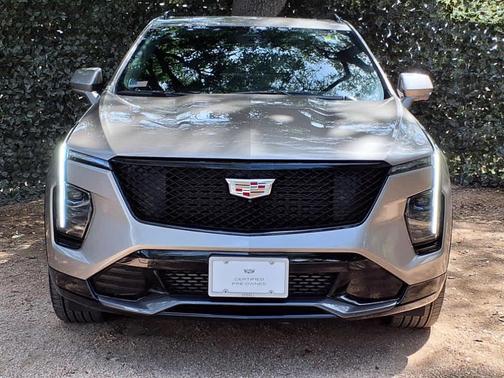 2025 Cadillac XT4 Sport