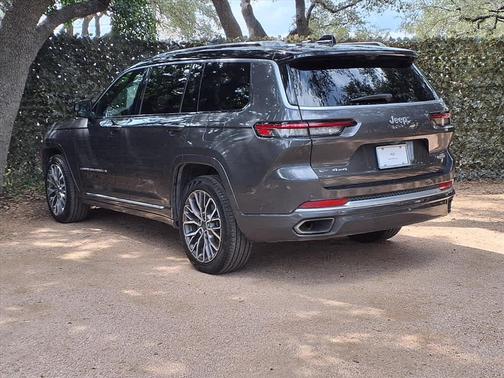 2022 Jeep Grand Cherokee L Summit Reserve