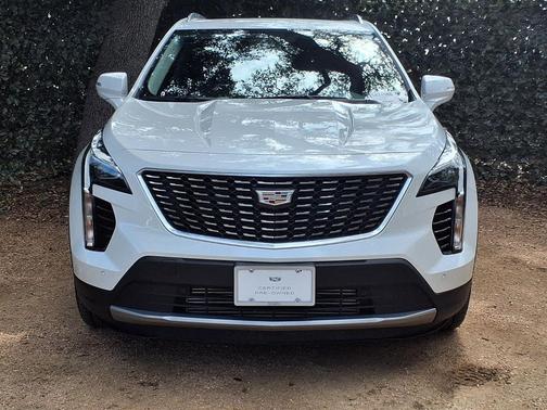 Crystal White Tricoat 2023 Cadillac XT4 Premium Luxury