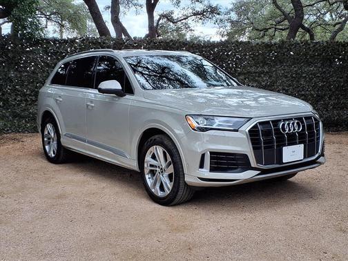 2022 Audi Q7 55 Premium Plus