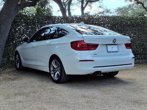 2018 BMW 330 Gran Turismo 330i xDrive
