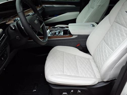 2025 Cadillac Escalade ESV Sport Platinum