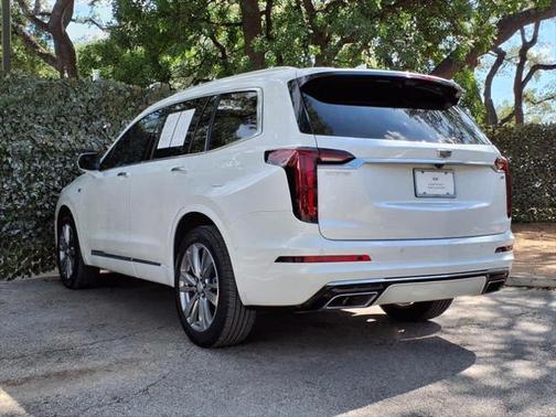 2023 Cadillac XT6 Premium Luxury FWD