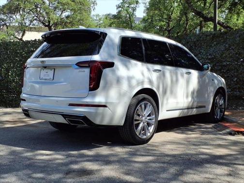 2023 Cadillac XT6 Premium Luxury FWD