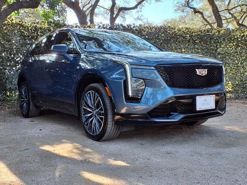 2024 Cadillac XT4 Sport