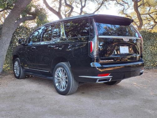 2022 Cadillac Escalade Premium Luxury