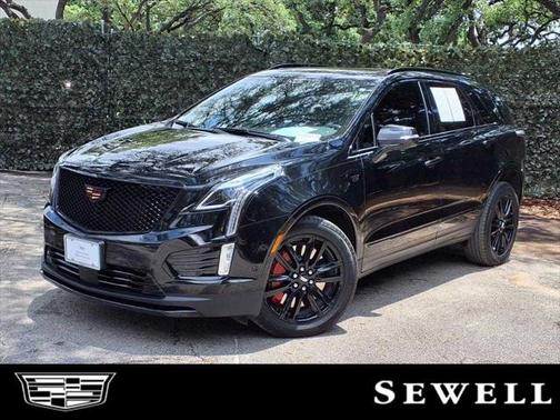 2022 Cadillac XT5 Sport
