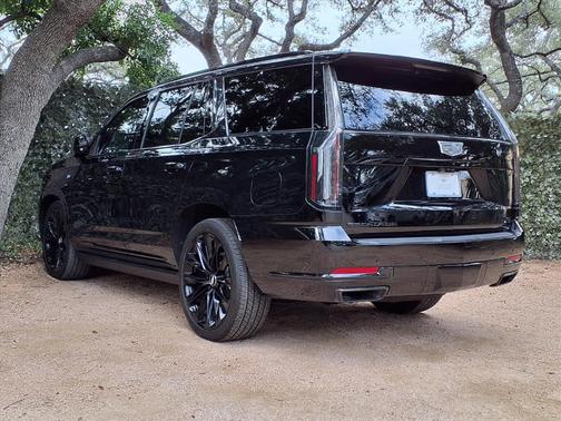 2025 Cadillac Escalade Sport Platinum