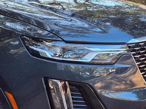 2022 Cadillac XT6 Premium Luxury FWD