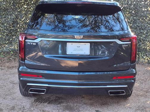 2022 Cadillac XT6 Premium Luxury FWD