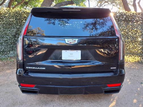 2022 Cadillac Escalade Sport Platinum