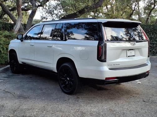 2024 Cadillac Escalade ESV Sport Platinum
