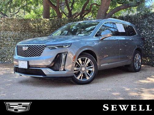2022 Cadillac XT6 Premium Luxury FWD