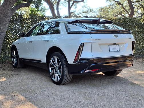 2024 Cadillac LYRIQ Luxury
