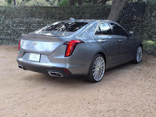 2021 Cadillac CT4 Luxury