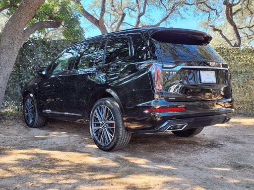 2025 Cadillac XT6 Sport AWD