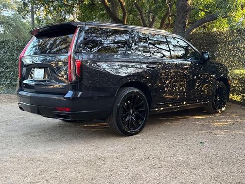 2022 Cadillac Escalade Sport Platinum