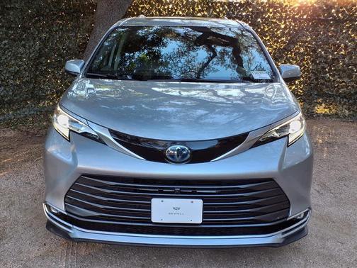 2021 Toyota Sienna Platinum