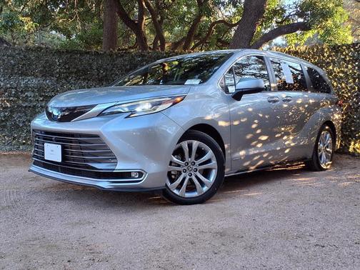 2021 Toyota Sienna Platinum