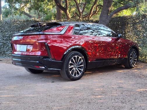 2024 Cadillac LYRIQ Sport