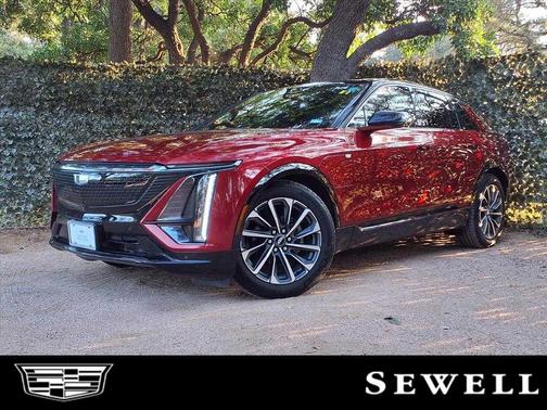 2024 Cadillac LYRIQ Sport