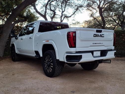 2024 GMC Sierra 2500 Denali Ultimate