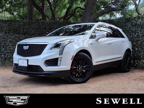 2022 Cadillac XT5 Sport
