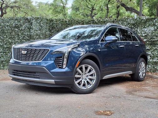 2022 Cadillac XT4 Premium Luxury