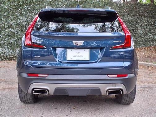 2022 Cadillac XT4 Premium Luxury