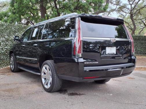 2020 Cadillac Escalade ESV Luxury