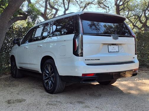 2021 Cadillac Escalade Sport
