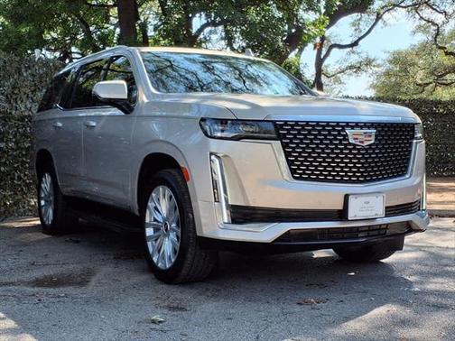 2022 Cadillac Escalade Luxury