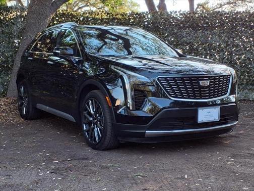 2021 Cadillac XT4 Premium Luxury
