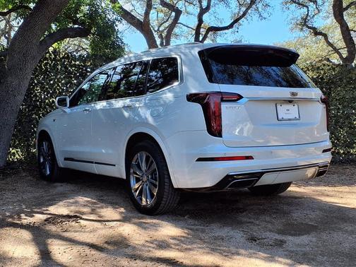 2020 Cadillac XT6 Premium Luxury FWD