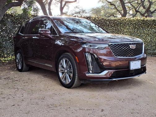 2023 Cadillac XT6 Premium Luxury FWD