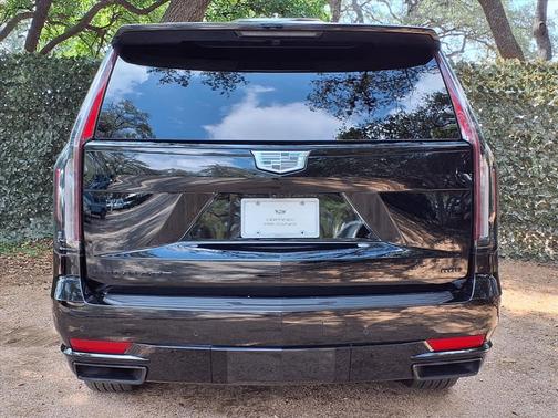 2023 Cadillac Escalade ESV Sport