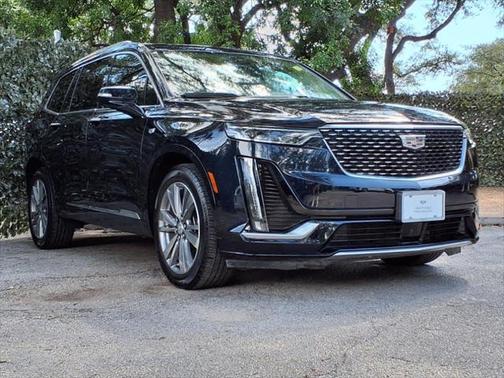 2022 Cadillac XT6 Premium Luxury AWD
