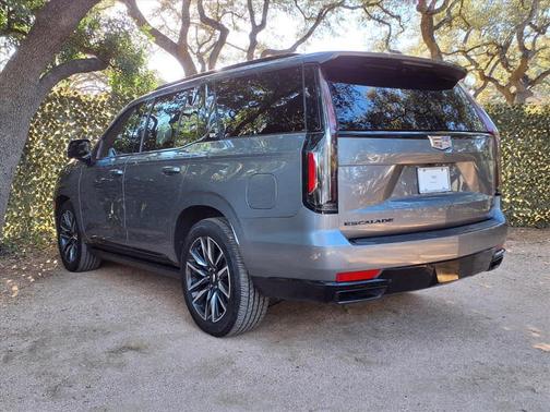 2022 Cadillac Escalade Sport Platinum