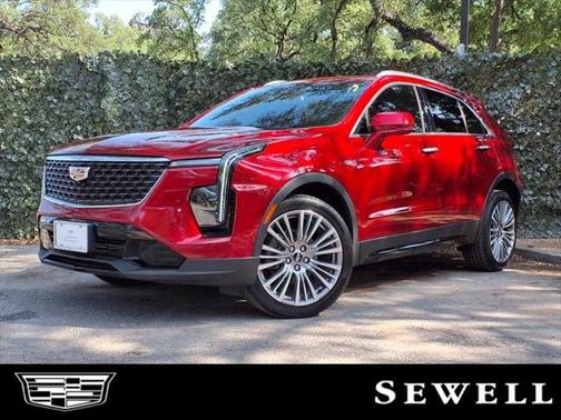 2025 Cadillac XT4 Premium Luxury